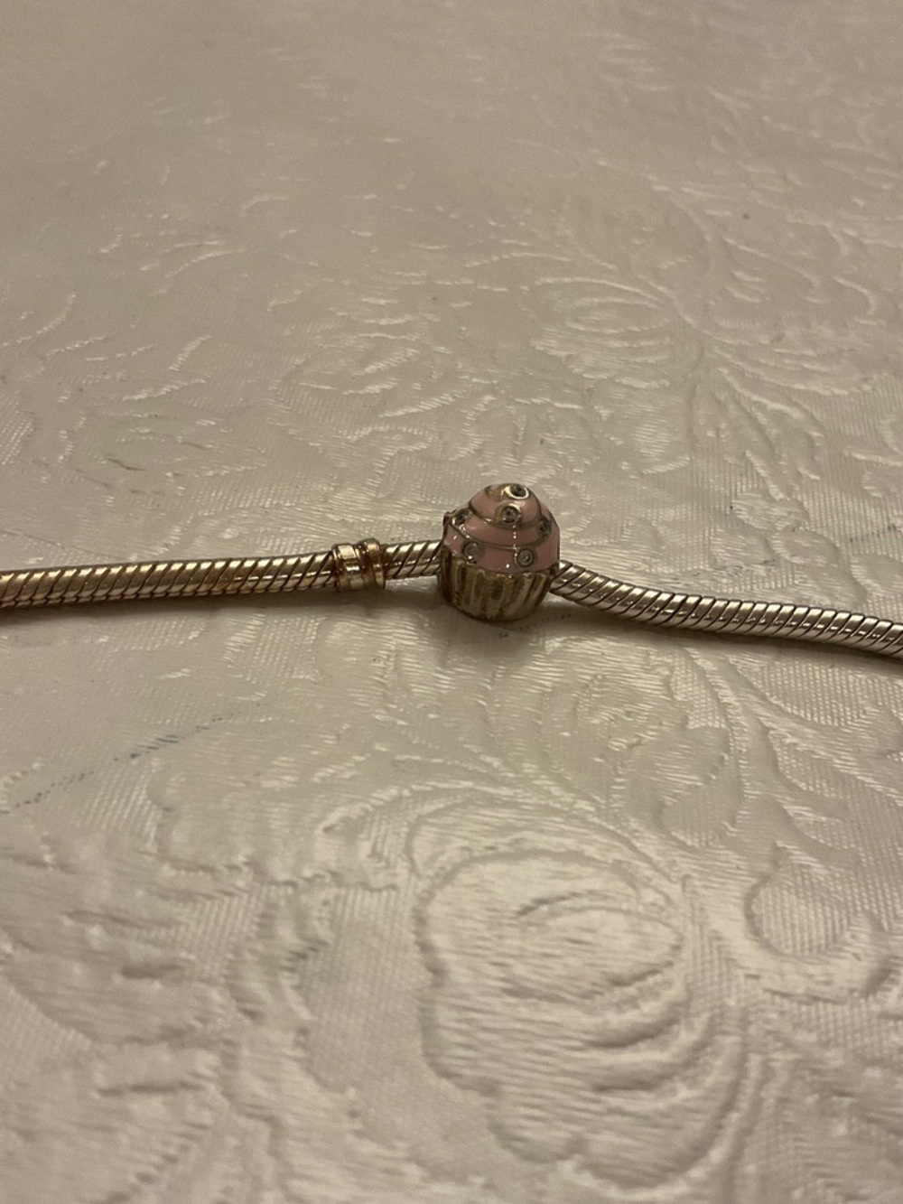 Pandora cupcake charm